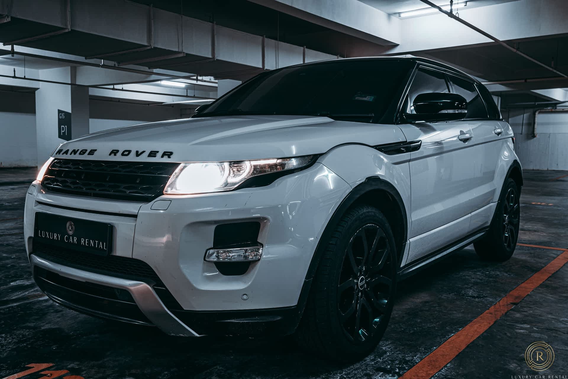 Rent a Range Rover Evoque Near me - Luxury Car Rental by Rglobal Car